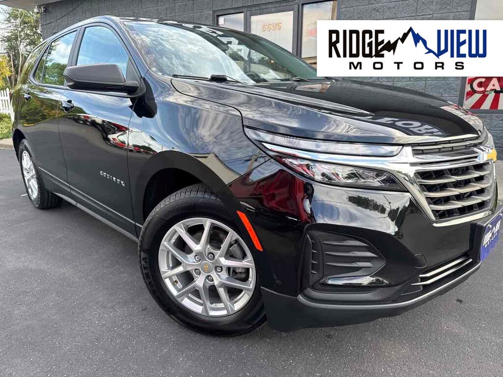 2022 Chevrolet Equinox LS AWD with 1LS