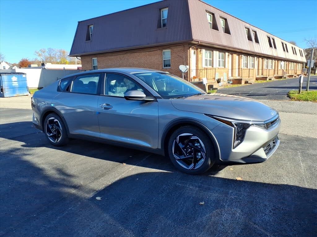 2025 Kia K4 EX FWD