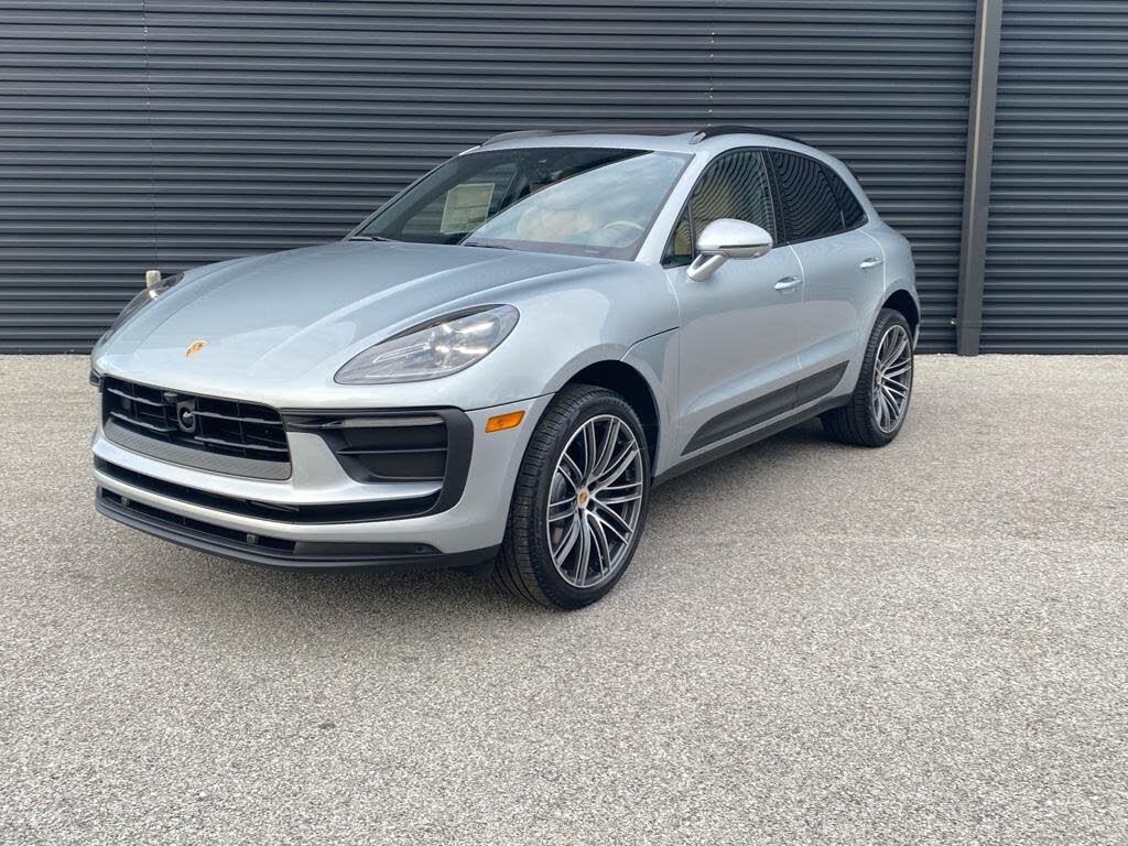 2025 Porsche Macan AWD