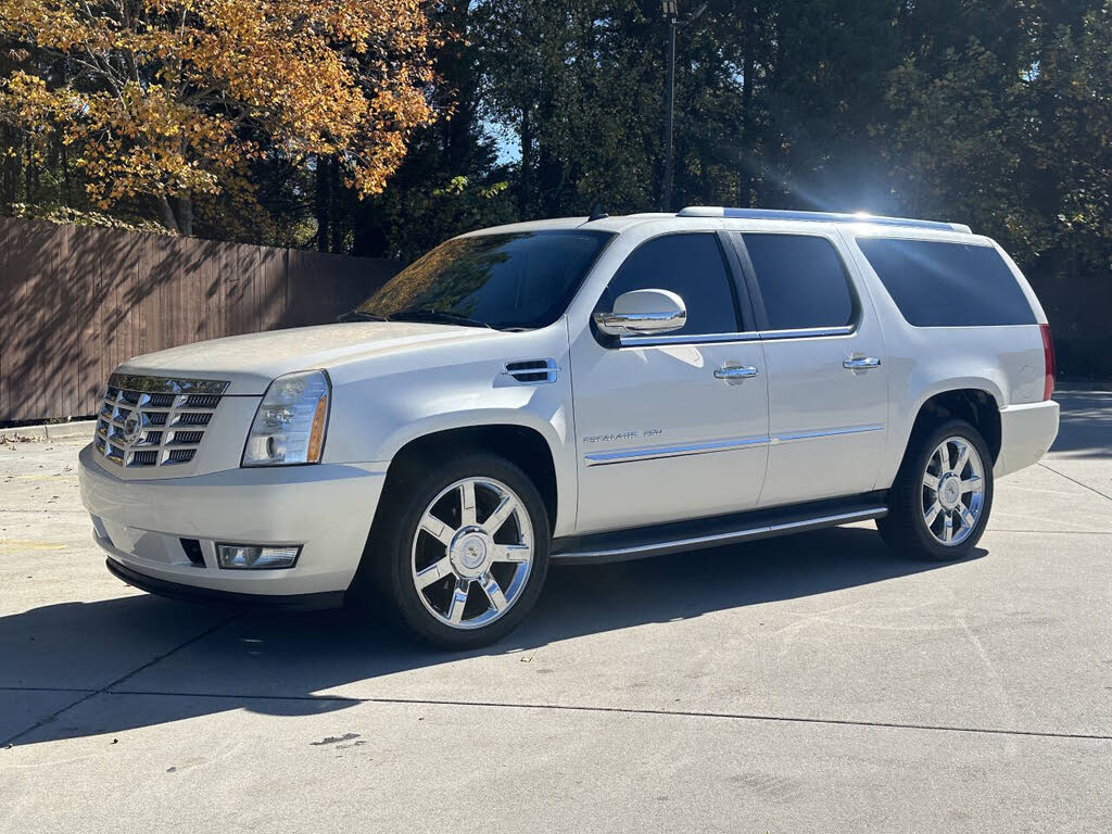 2010 Cadillac Escalade ESV Luxury RWD