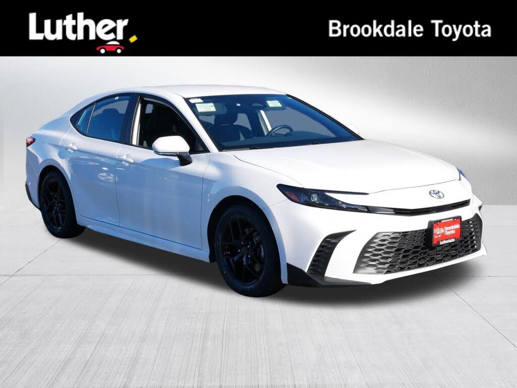 2025 Toyota Camry SE FWD