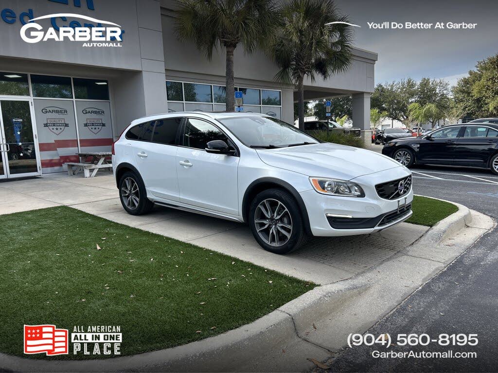 2017 Volvo V60 Cross Country T5 Premier AWD