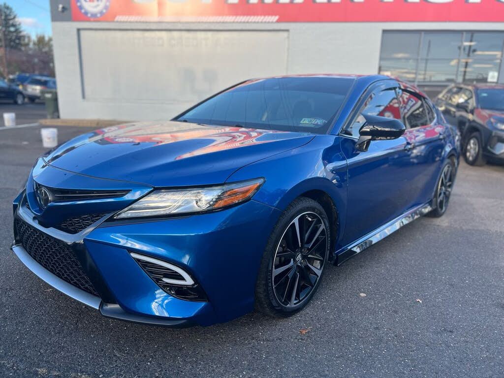 2019 Toyota Camry XSE FWD