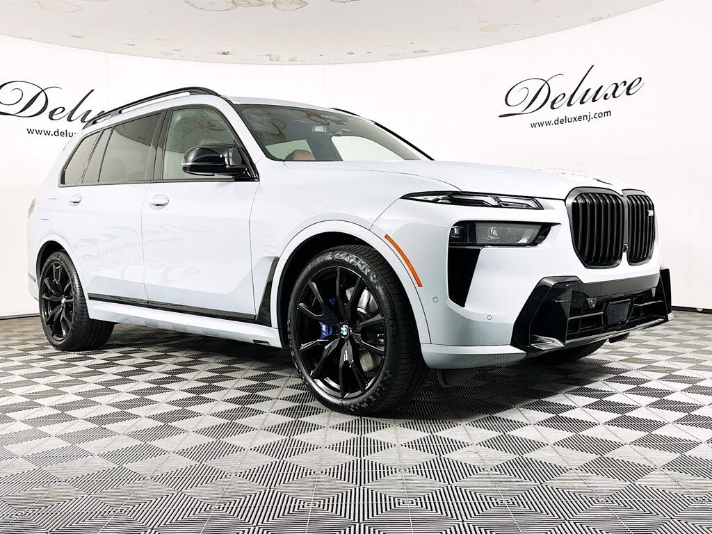 2024 BMW X7 M60i AWD