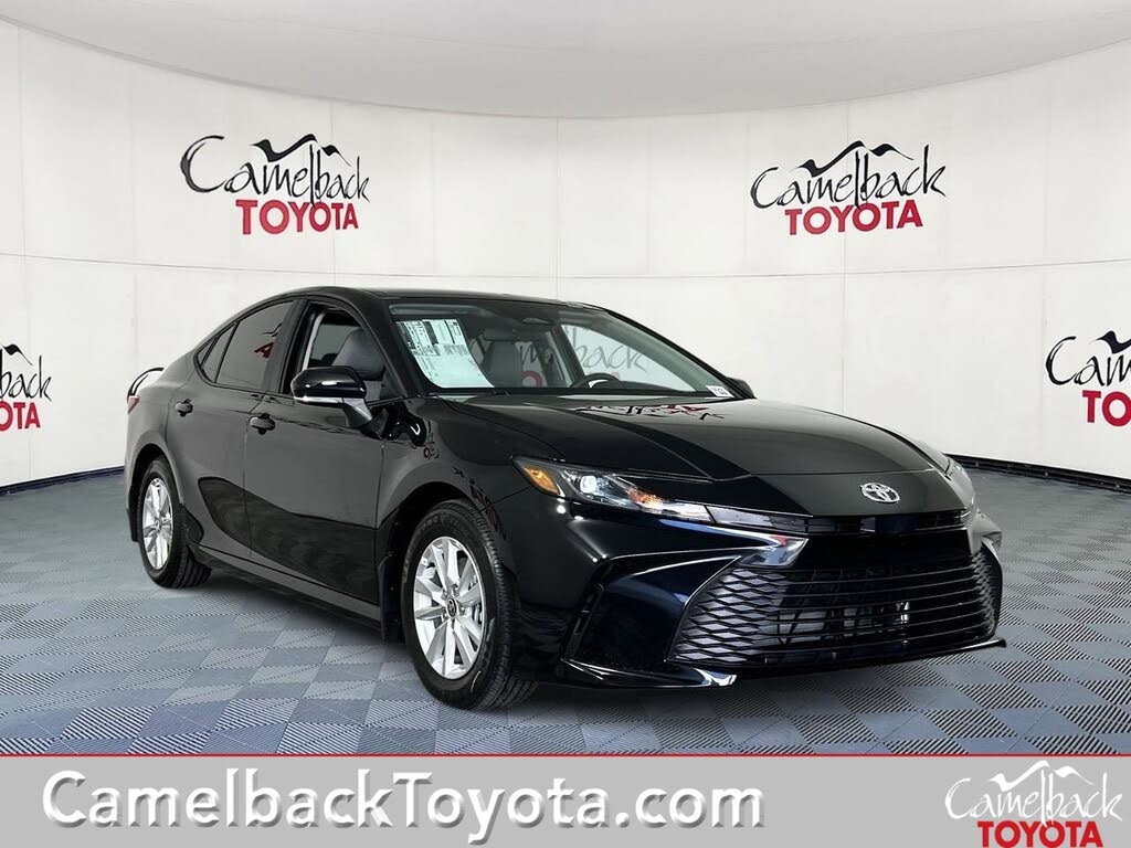 2026 Toyota Camry LE FWD