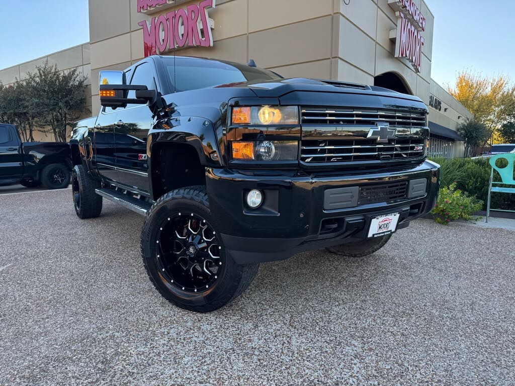 2017 Chevrolet Silverado 2500HD LTZ Crew Cab 4WD