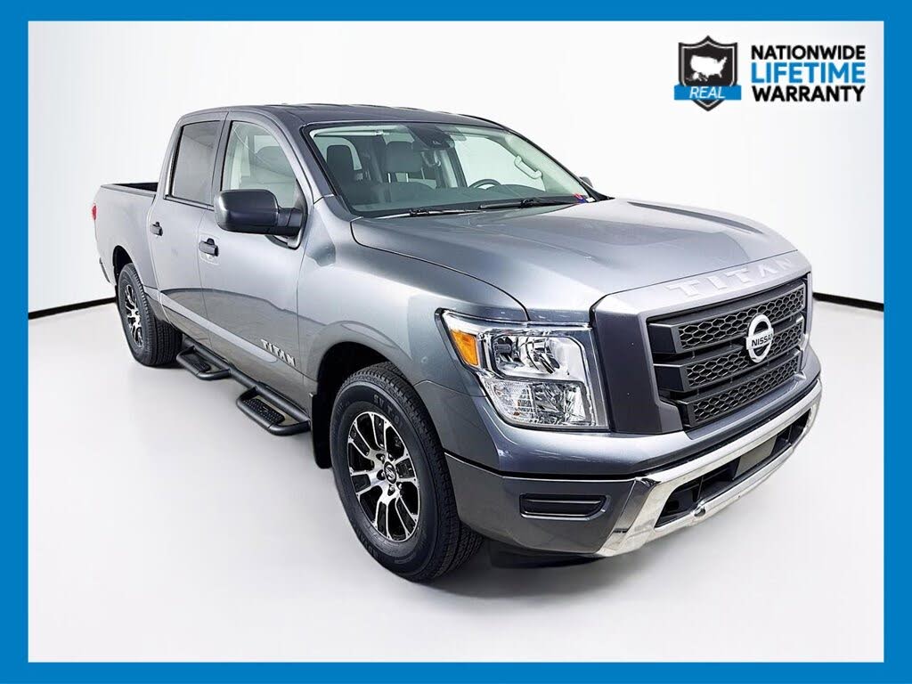 2022 Nissan Titan SV Crew Cab RWD