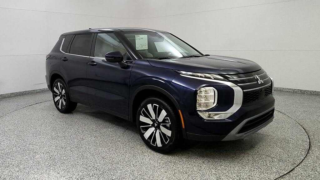 2025 Mitsubishi Outlander SE FWD