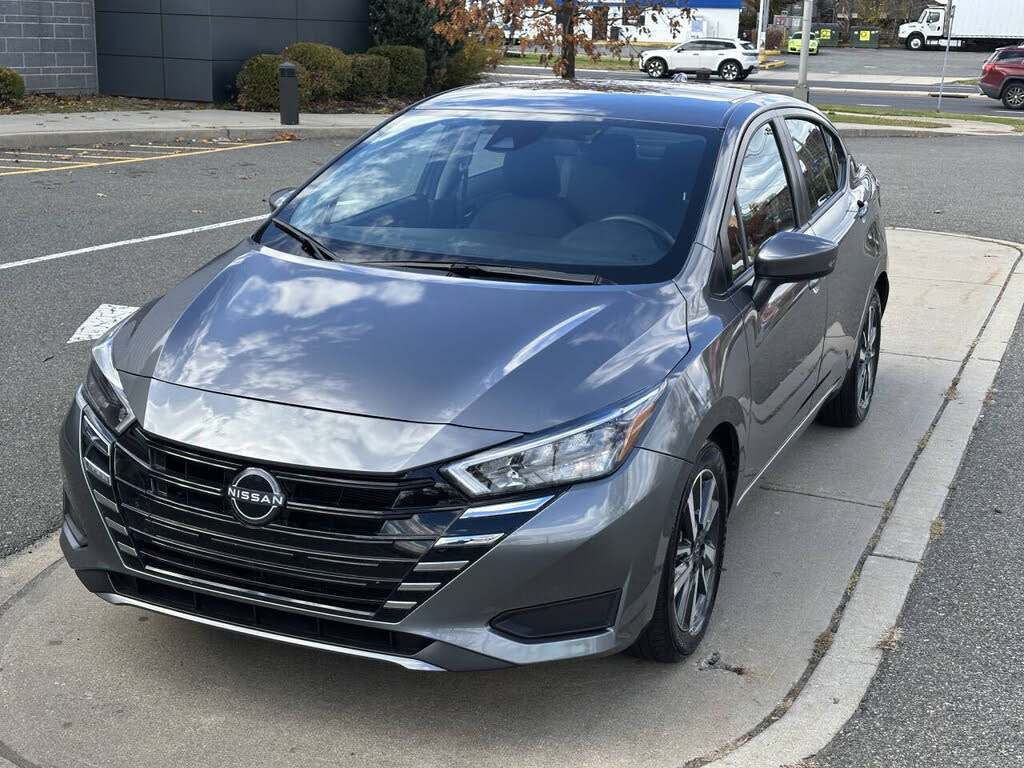 2025 Nissan Versa SV FWD