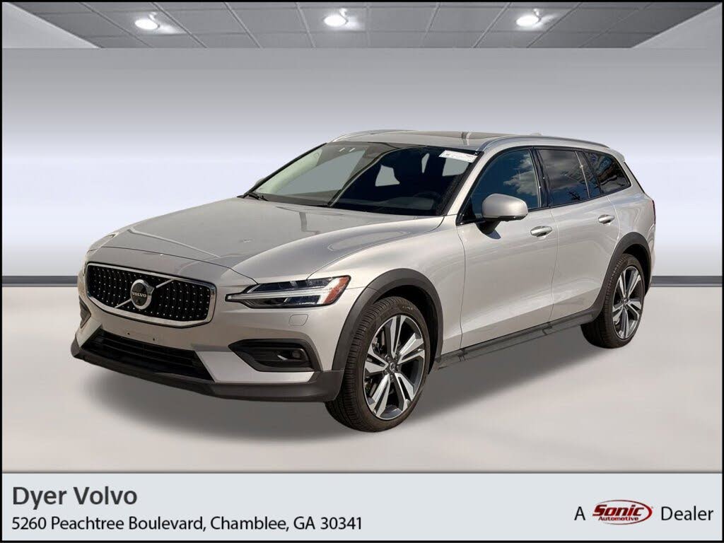 2025 Volvo V60 Cross Country B5 Plus AWD