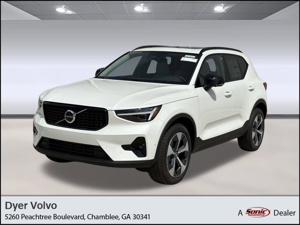 2026 Volvo XC40 B5 Plus AWD