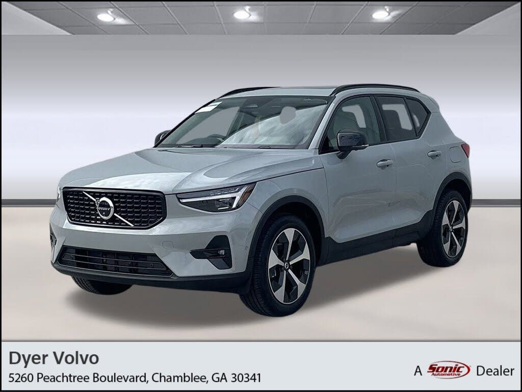 2026 Volvo XC40 B5 Plus AWD