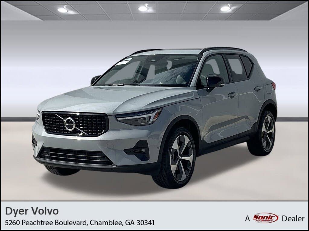 2026 Volvo XC40 B5 Plus AWD