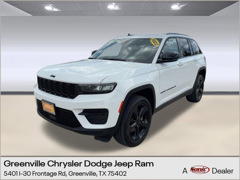 2022 Jeep Grand Cherokee Altitude 4WD
