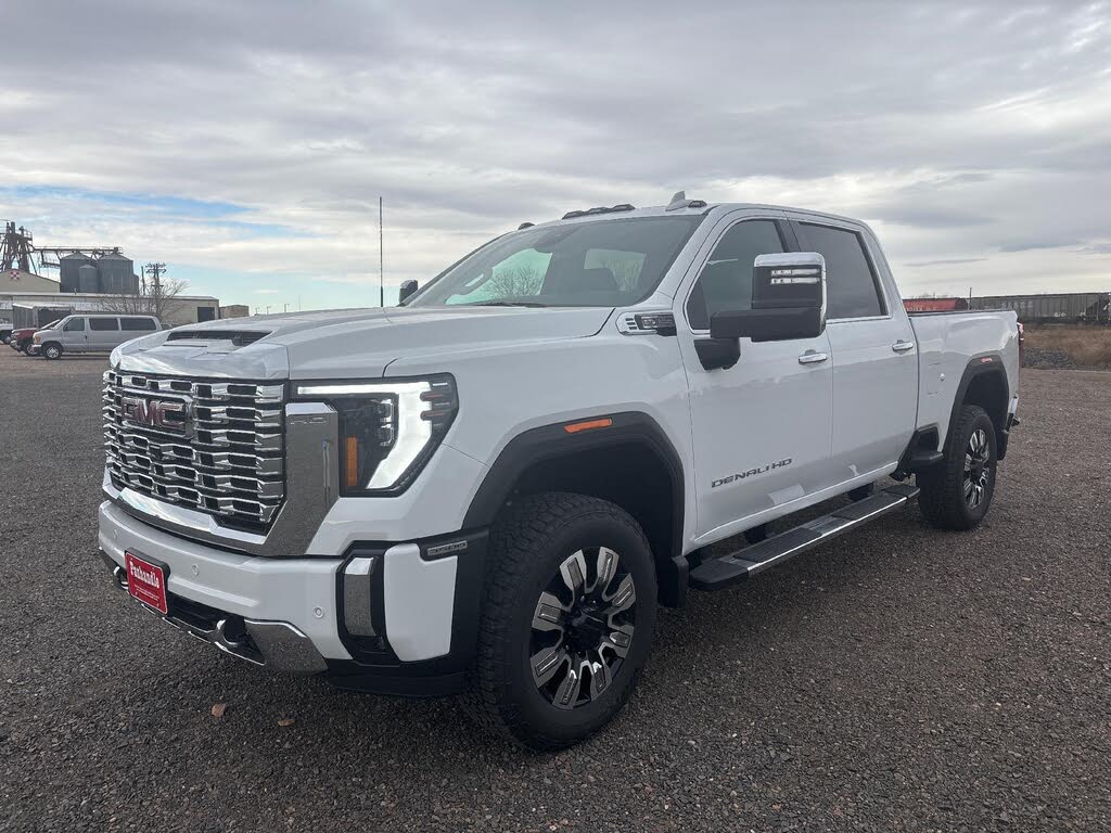 2026 GMC Sierra 3500HD Denali Crew Cab 4WD
