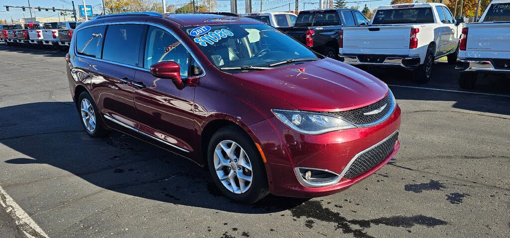 2017 Chrysler Pacifica Touring L Plus FWD