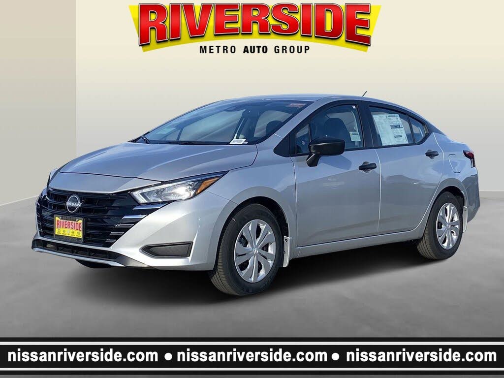 2025 Nissan Versa S FWD