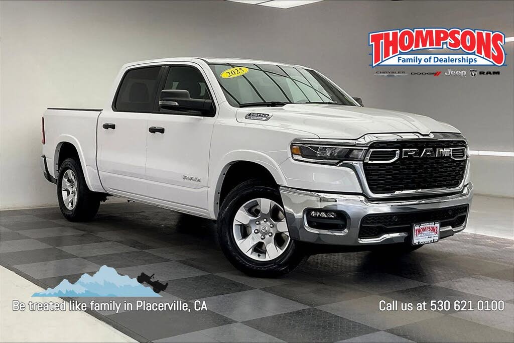 2025 RAM 1500 Big Horn Crew Cab 4WD