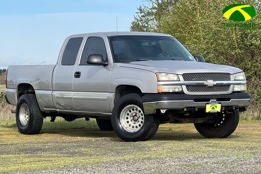 2004 Chevrolet Silverado 1500 LS Extended Cab 4WD