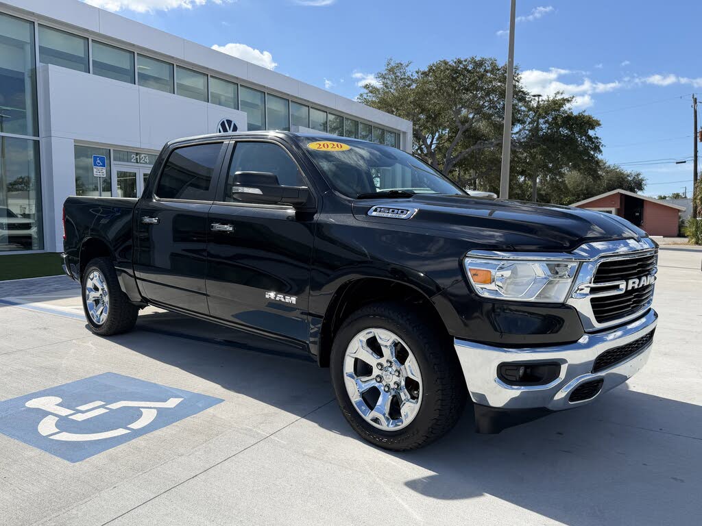 2020 RAM 1500 Big Horn Crew Cab 4WD