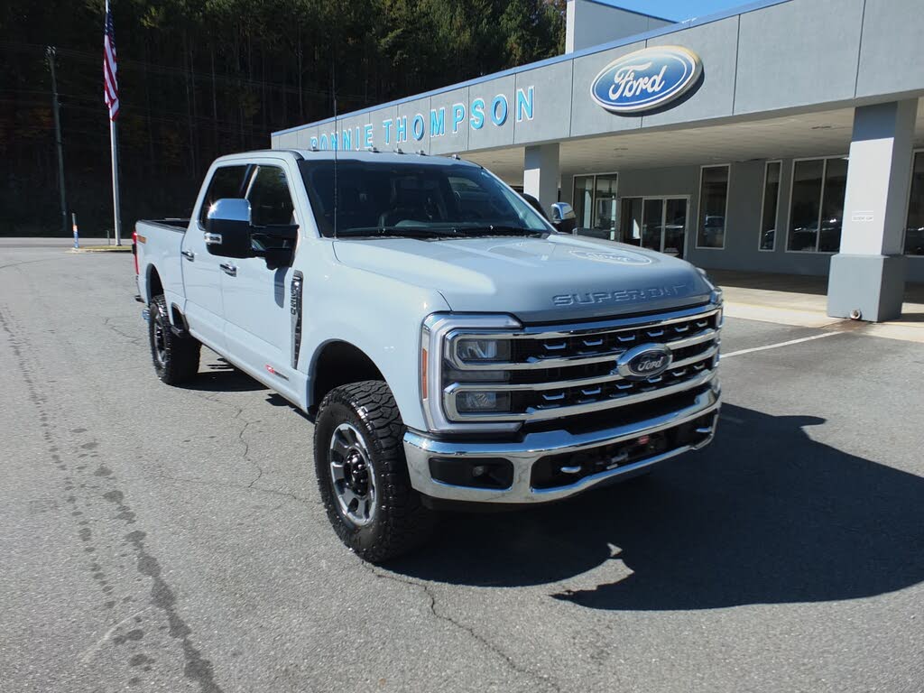 2024 Ford F-350 Super Duty Lariat Crew Cab 4WD