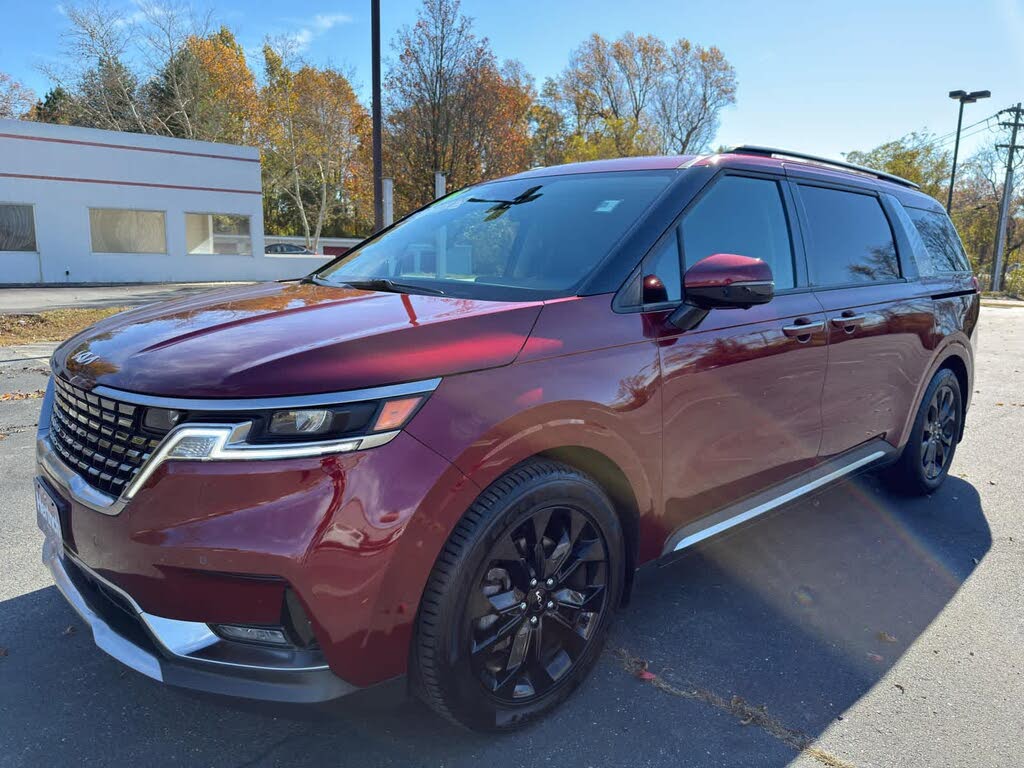 2024 Kia Carnival SX FWD