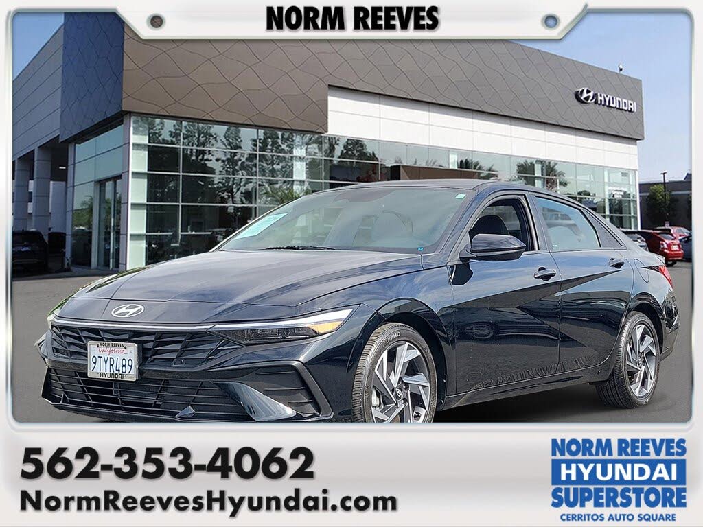 2025 Hyundai Elantra SEL Sport FWD