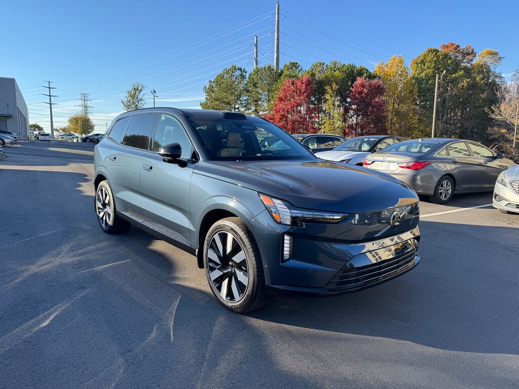 2025 Volvo EX90 Twin Performance Plus 7-Passenger eAWD