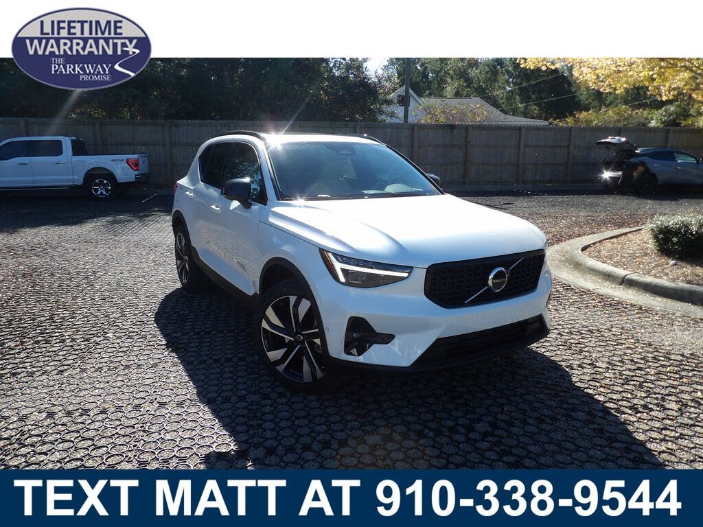 2026 Volvo XC40 B5 Ultra AWD