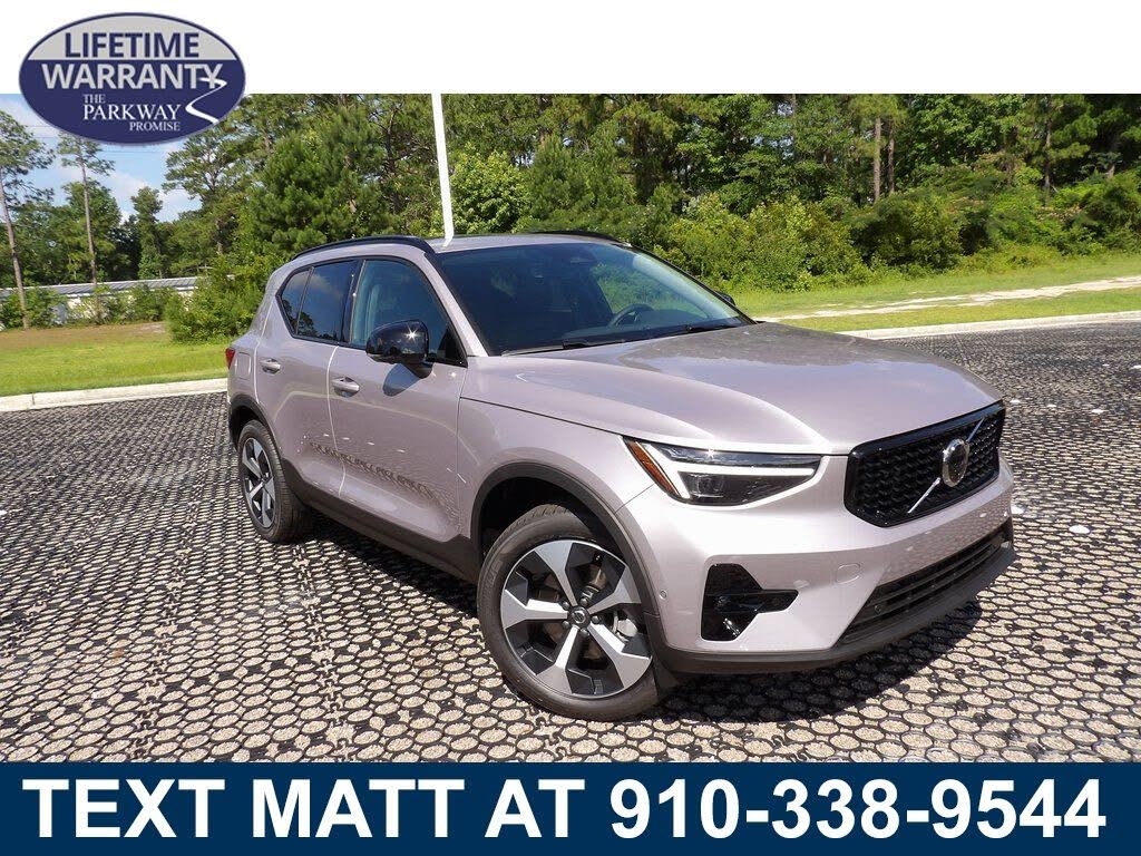 2026 Volvo XC40 B5 Plus AWD