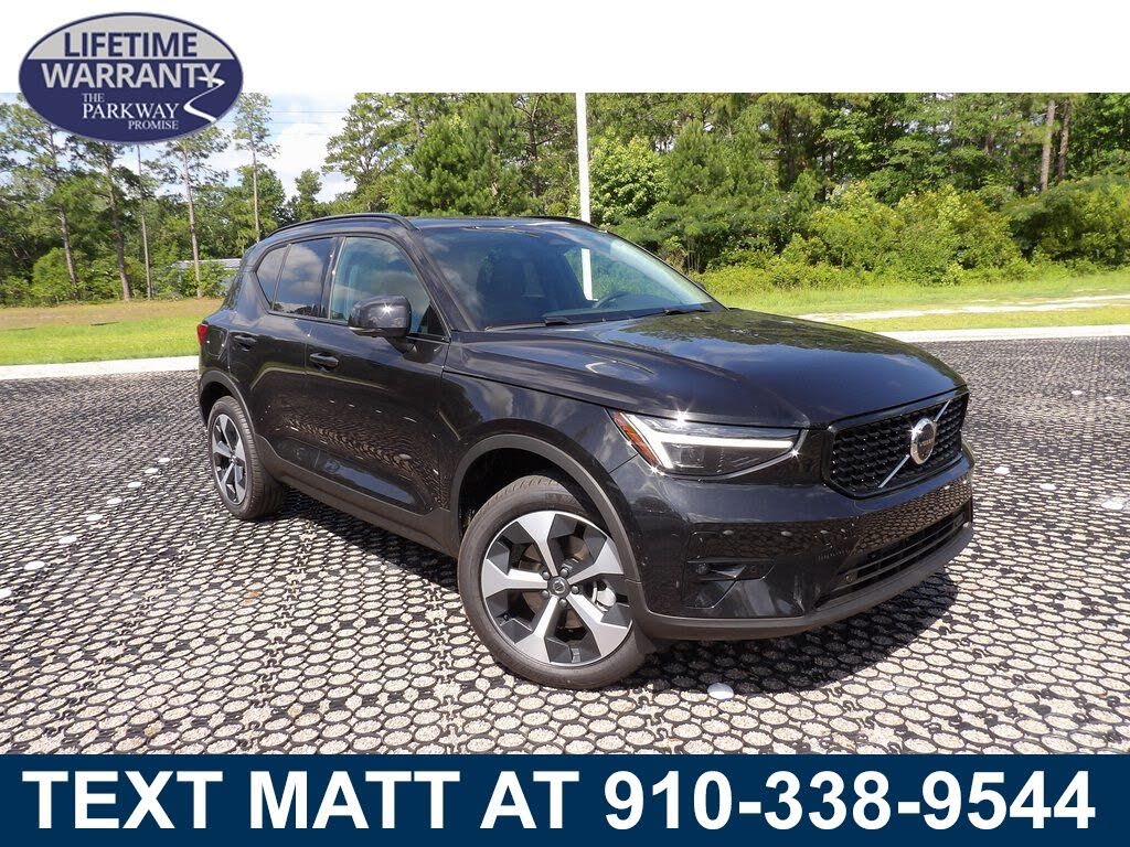 2026 Volvo XC40 B5 Plus AWD