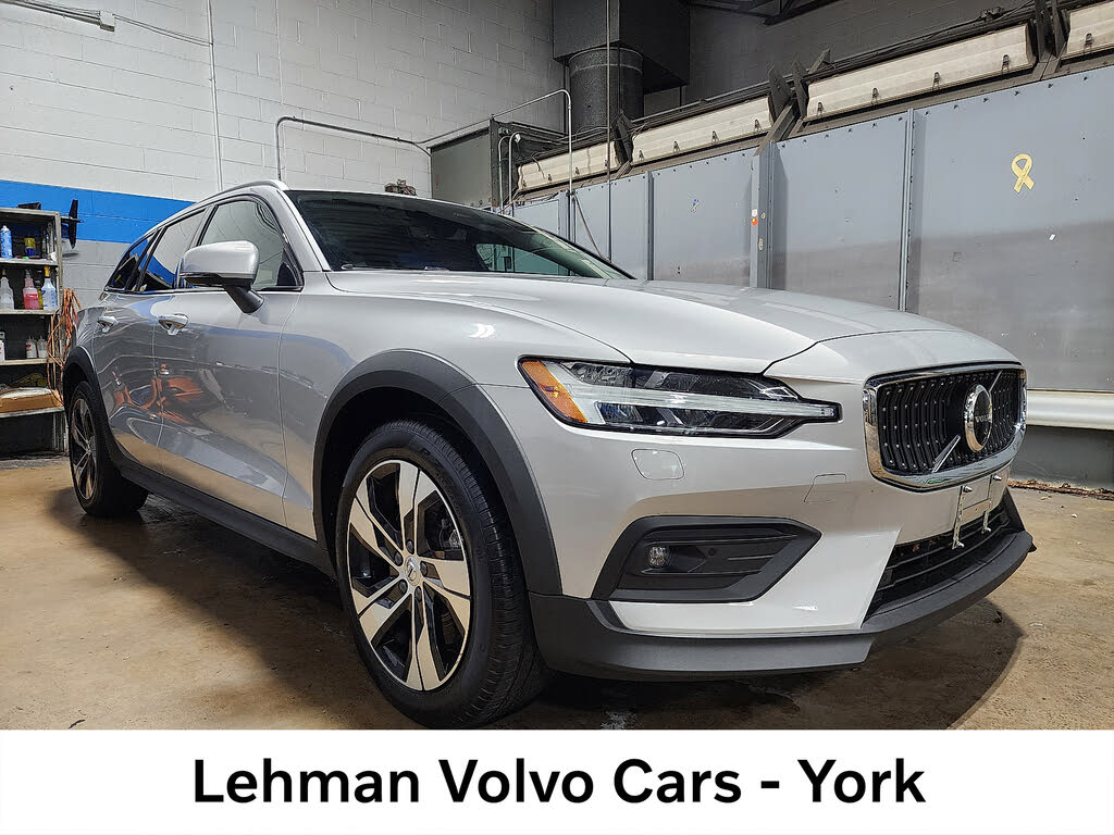 2024 Volvo V60 Cross Country B5 Plus AWD