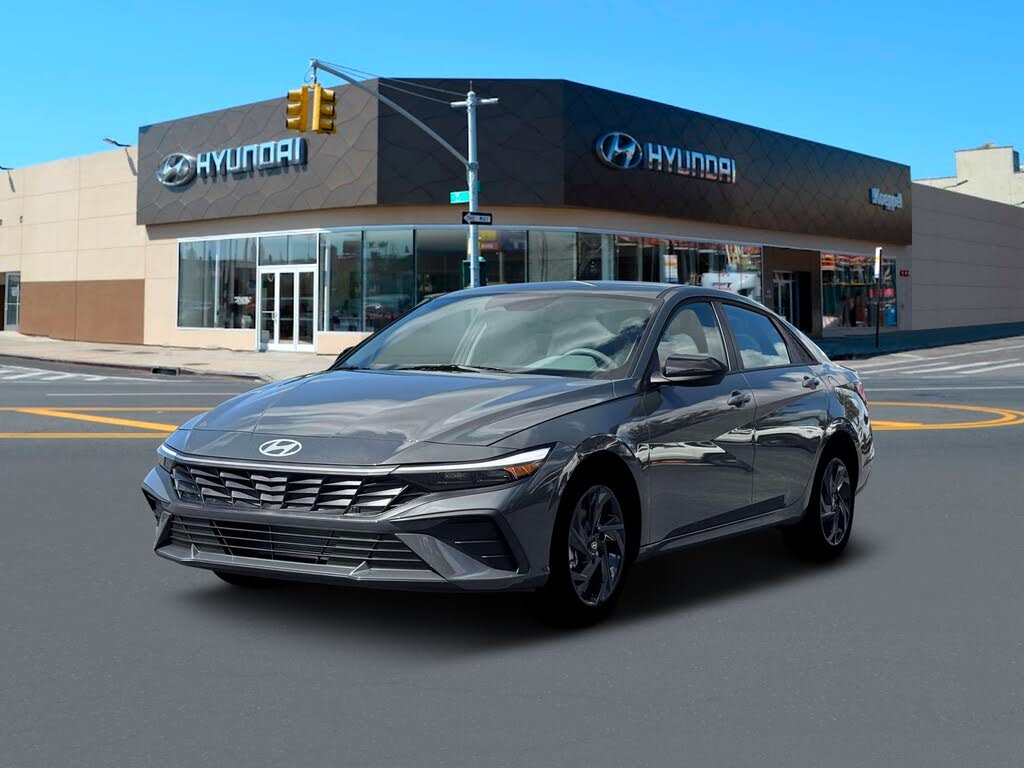 2026 Hyundai Elantra SEL Sport FWD