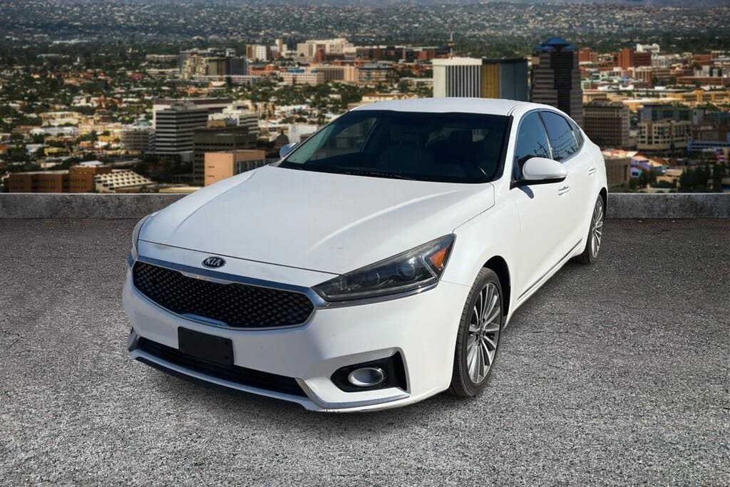 2018 Kia Cadenza Premium FWD