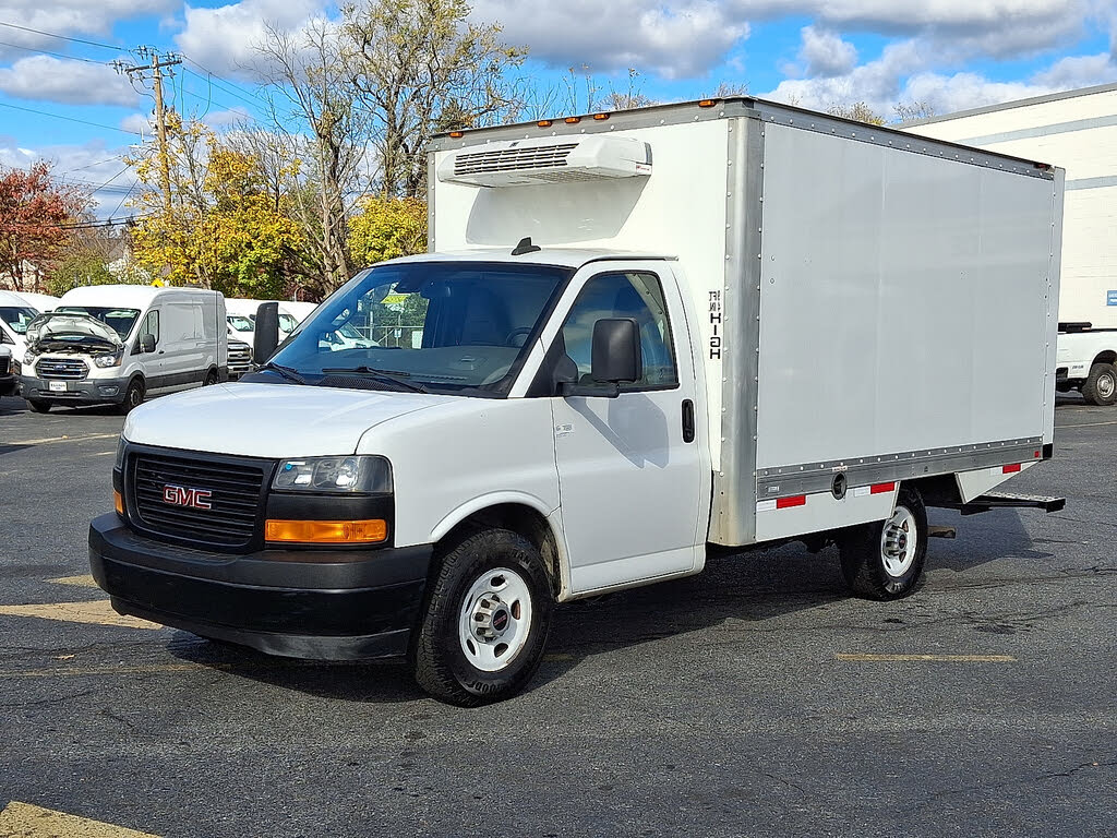 2019 GMC Savana Chassis 3500 139 Cutaway RWD