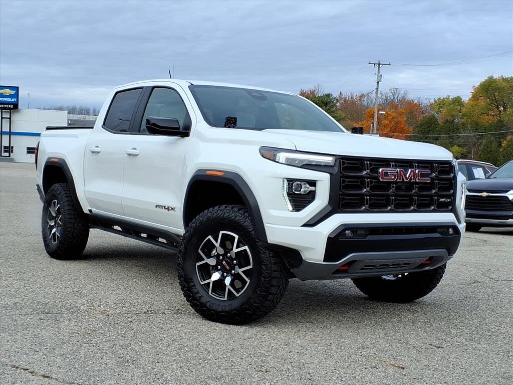 2024 GMC Canyon AT4X Crew Cab 4WD