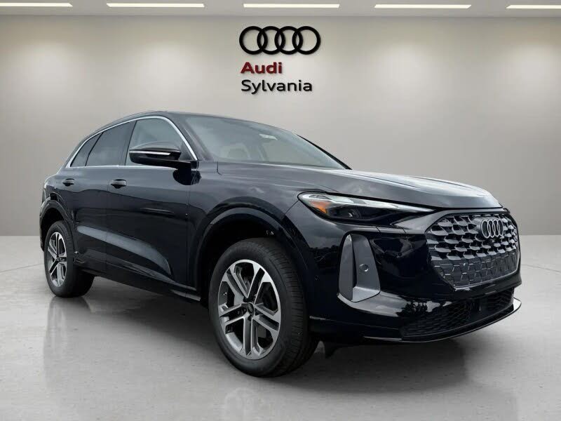 2025 Audi Q5 quattro Premium 40 TFSI