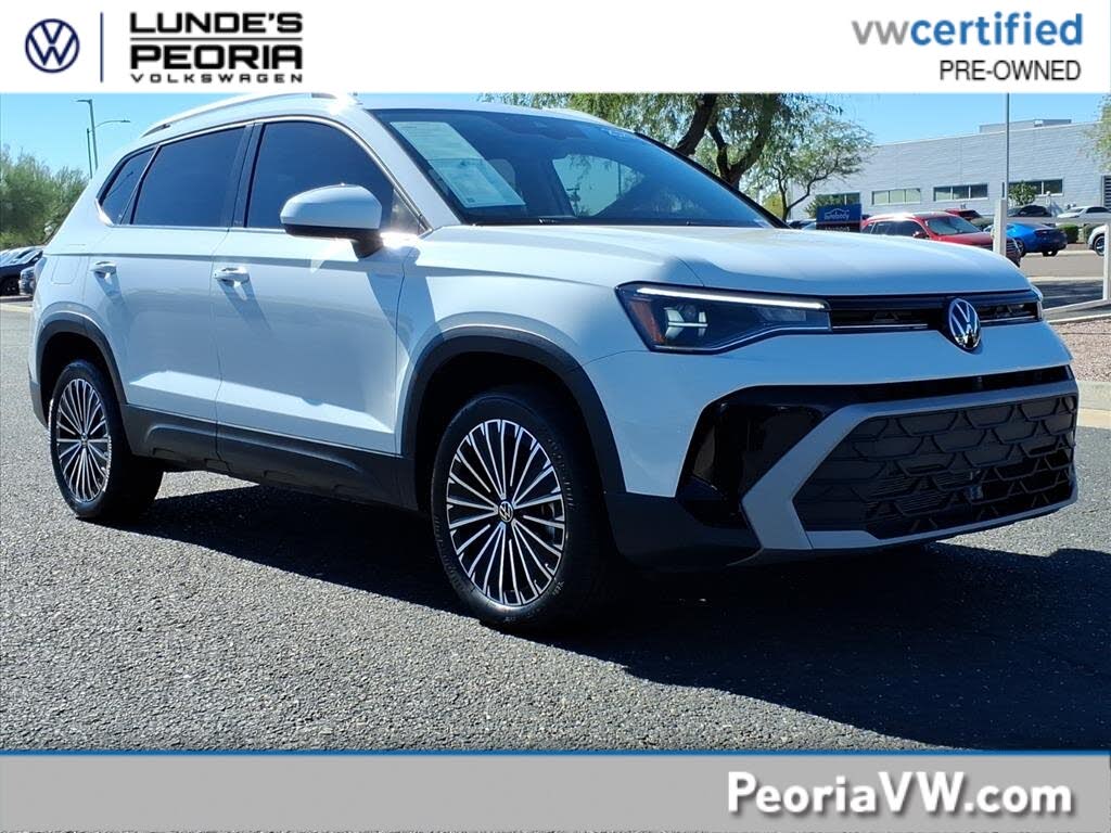 2025 Volkswagen Taos SE FWD