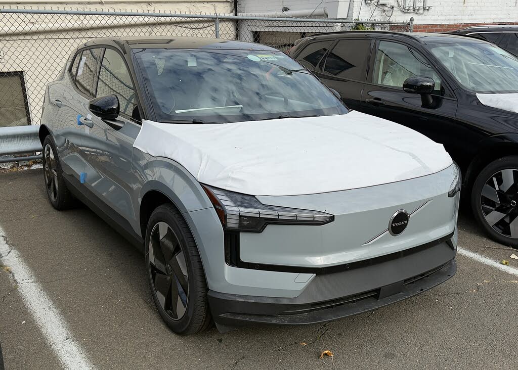 2025 Volvo EX30 Twin Plus eAWD