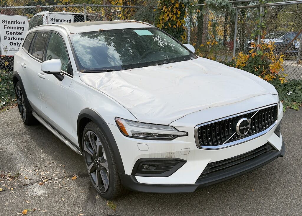 2025 Volvo V60 Cross Country B5 Ultra AWD