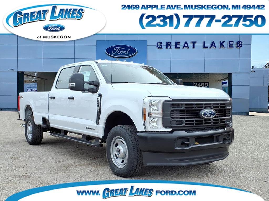 2026 Ford F-350 Super Duty XL Crew Cab 4WD