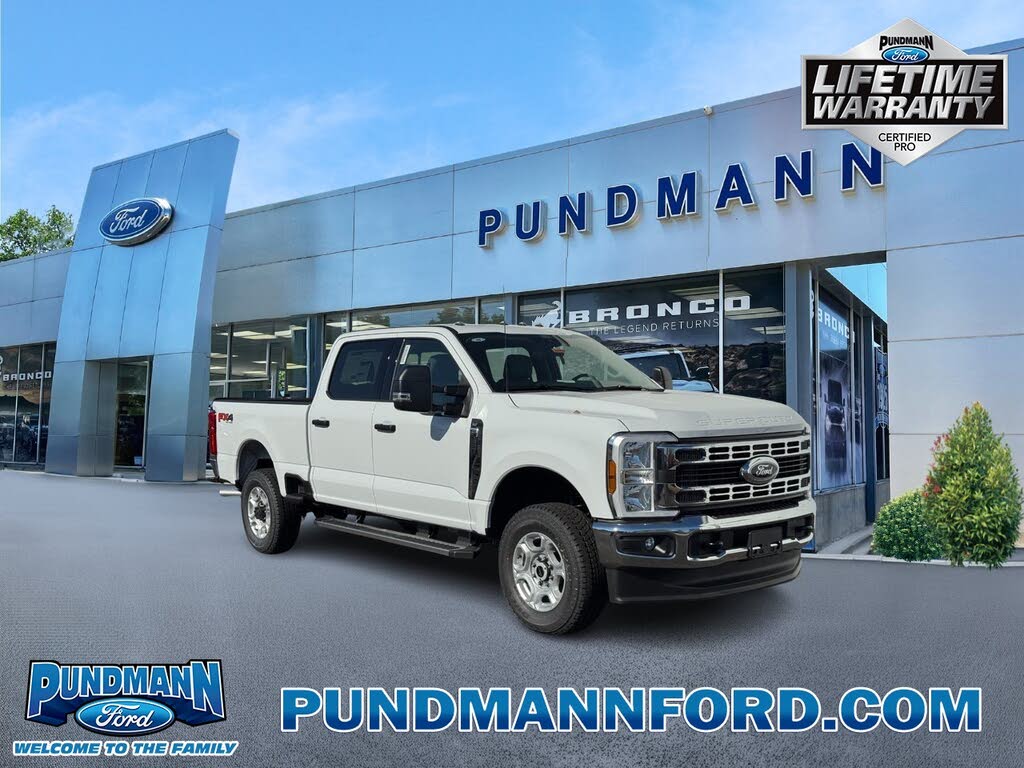 2026 Ford F-250 Super Duty XLT Crew Cab 4WD