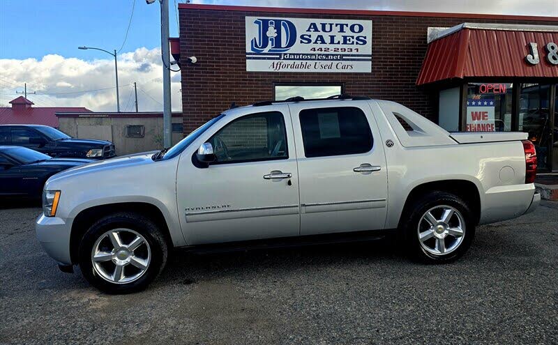 2013 Chevrolet Avalanche LTZ Black Diamond Edition 4WD