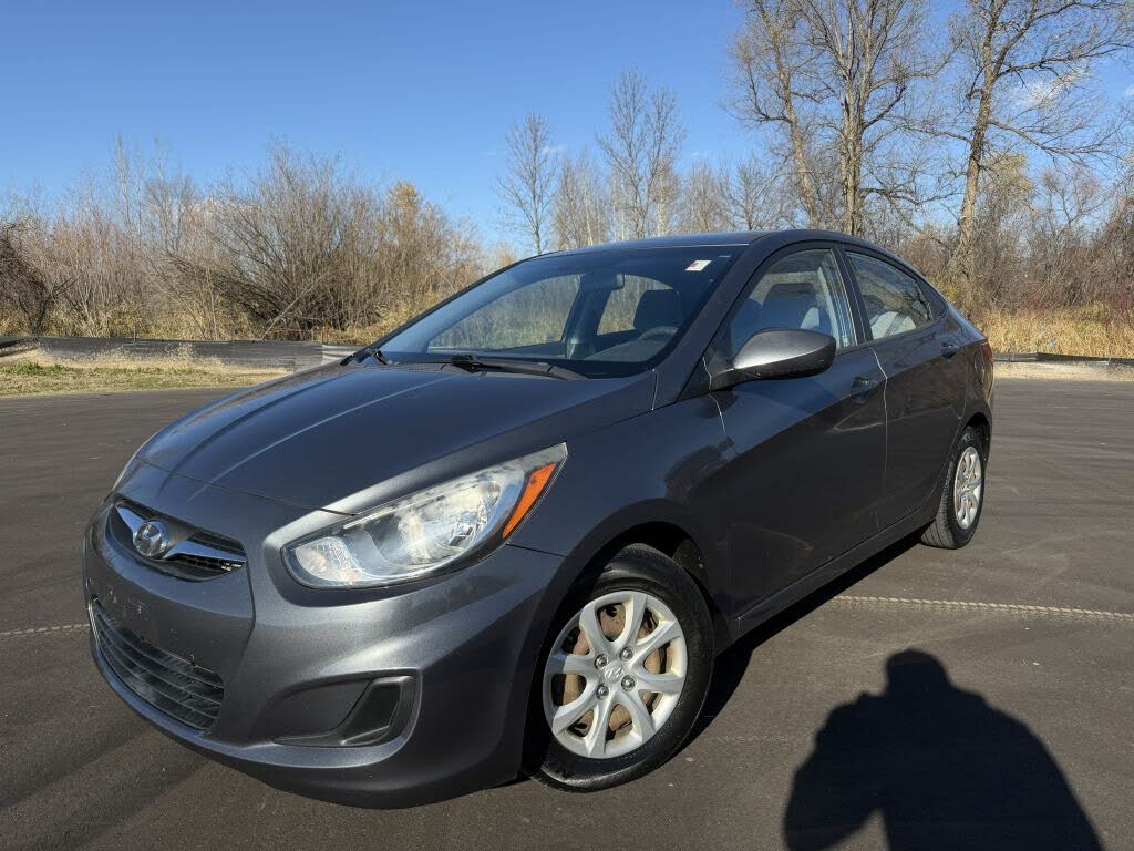 2012 Hyundai Accent GLS Sedan FWD
