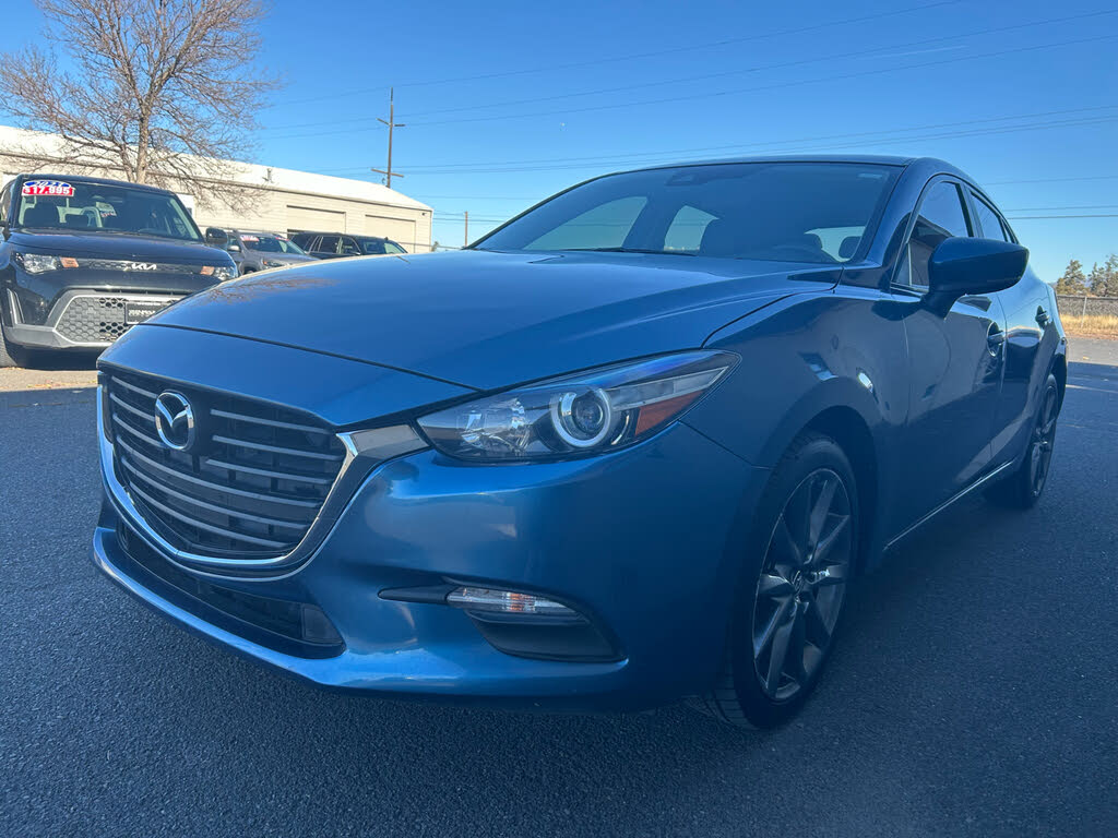 2018 Mazda MAZDA3 Touring Hatchback