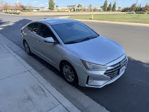 Hyundai Elantra SEL FWD