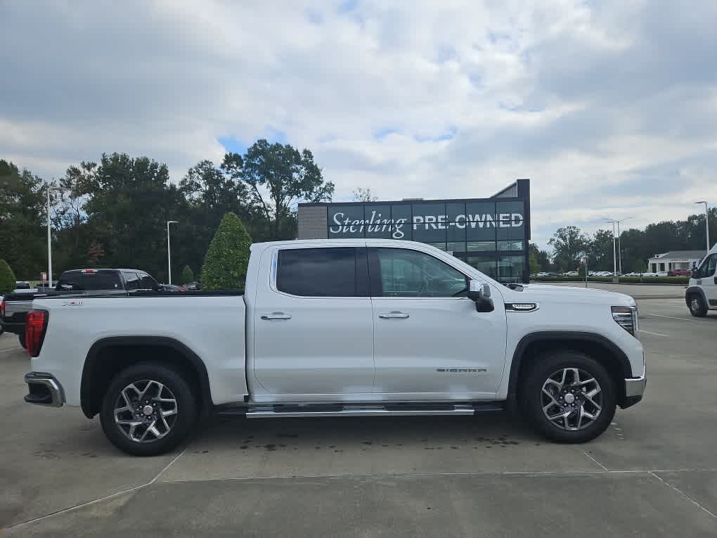 2023 GMC Sierra 1500 SLT Crew Cab 4WD