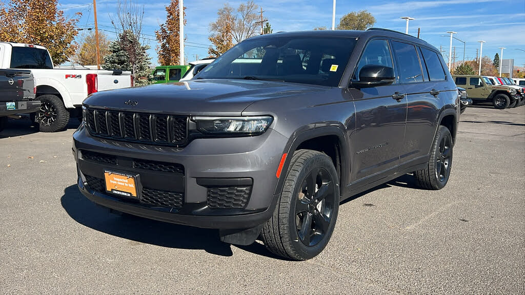 2023 Jeep Grand Cherokee L Altitude 4WD