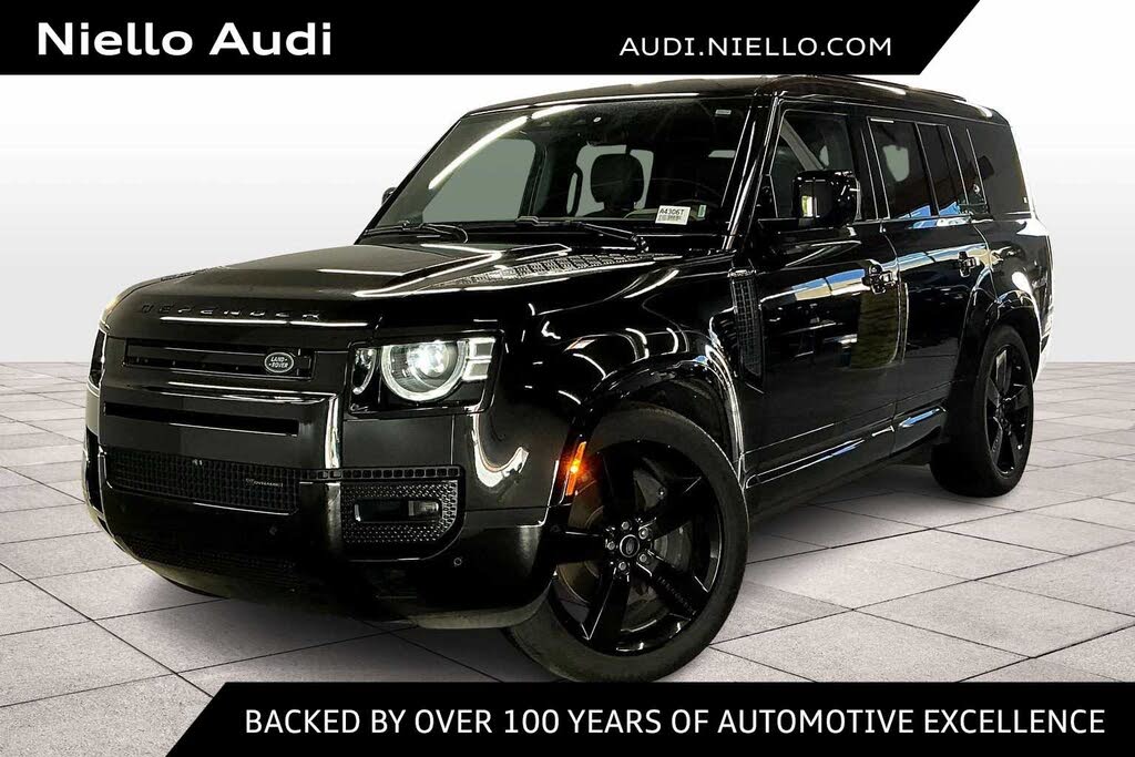 2023 Land Rover Defender 130 X-Dynamic SE AWD