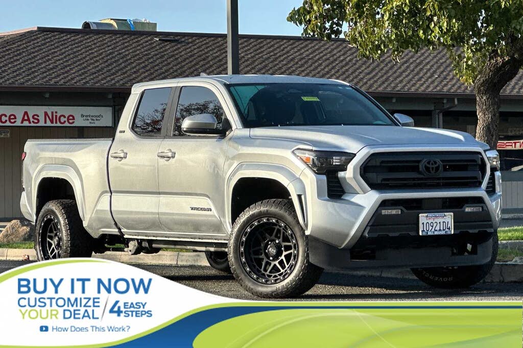 2024 Toyota Tacoma SR5 Double Cab 4WD